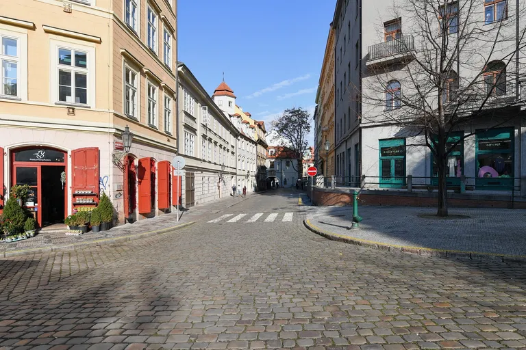U Obecního dvora, Staré Město - Praha 1 | Predaj, Byt, 5-izbový, 125 m²