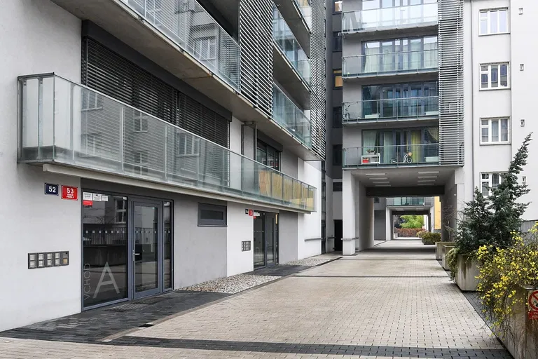 Křižíkova, Karlín - Prague 8 | Sale, Apartment, Studio (1+kk), 51 m²