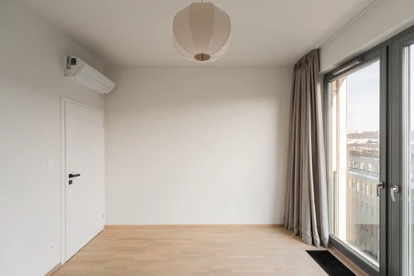 U Mlýnského kanálu, Karlín - Praha 8 | Pronájem, Byt, 4+kk, 128 m²