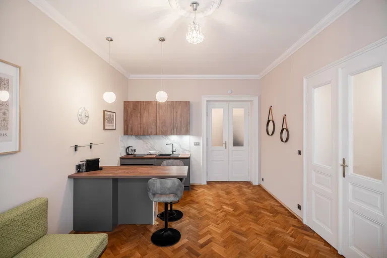 Perunova, Vinohrady - Prague 3 | Rent, Apartment, One-bedroom (2+kk), 49 m²