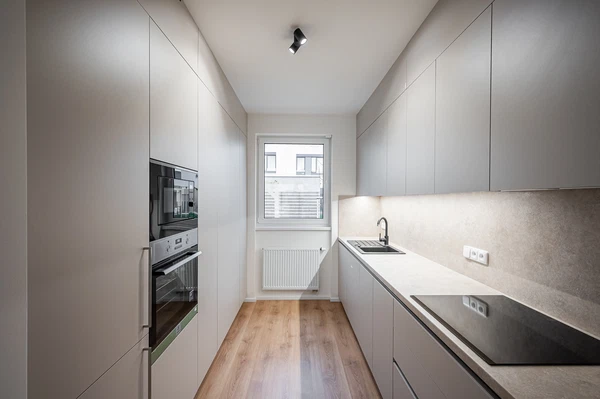 Oldřichovská, Ďáblice - Praha 8 | Pronájem, Rodinný dům, 4+kk, 120 m²