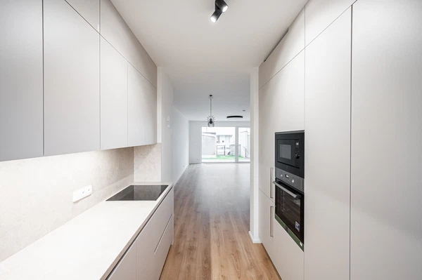 Oldřichovská, Ďáblice - Praha 8 | Pronájem, Rodinný dům, 4+kk, 120 m²