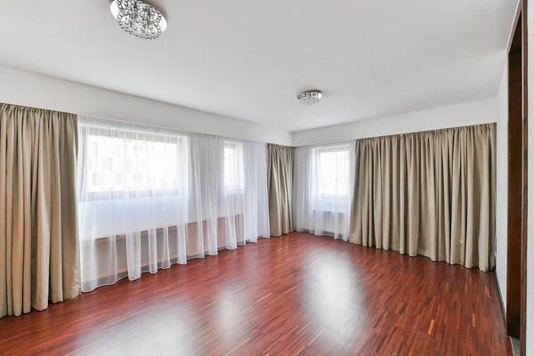 V Rovinách, Podolí - Praha 4 | Pronájem, Byt, 6+kk, 311 m²