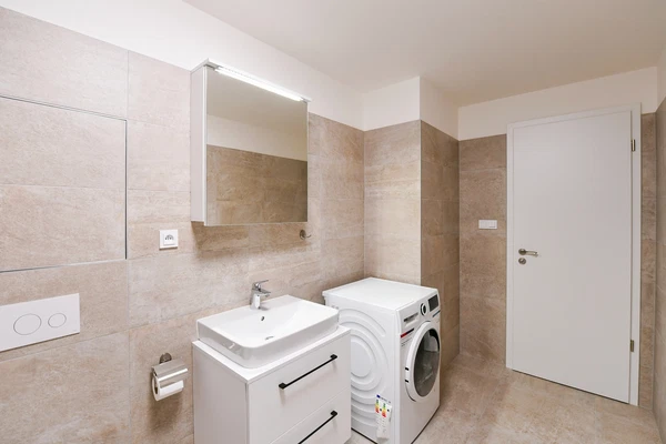 Mezi Vodami, Modřany - Praha 4 | Pronájem, Byt, 2+kk, 60 m²