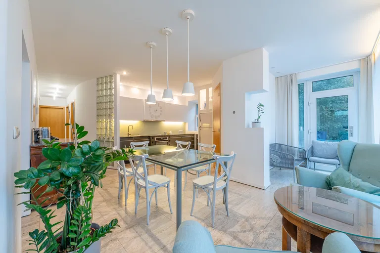 Urbánkova, Staré Mesto - Bratislava I | Rent, Apartment, Two-bedroom (3+1), 155 m²