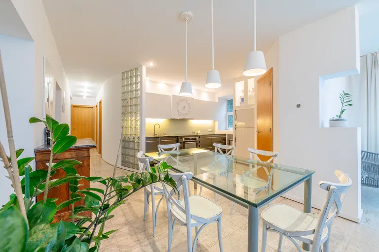 Urbánkova, Staré Mesto - Bratislava I | Rent, Apartment, Two-bedroom (3+1), 155 m²