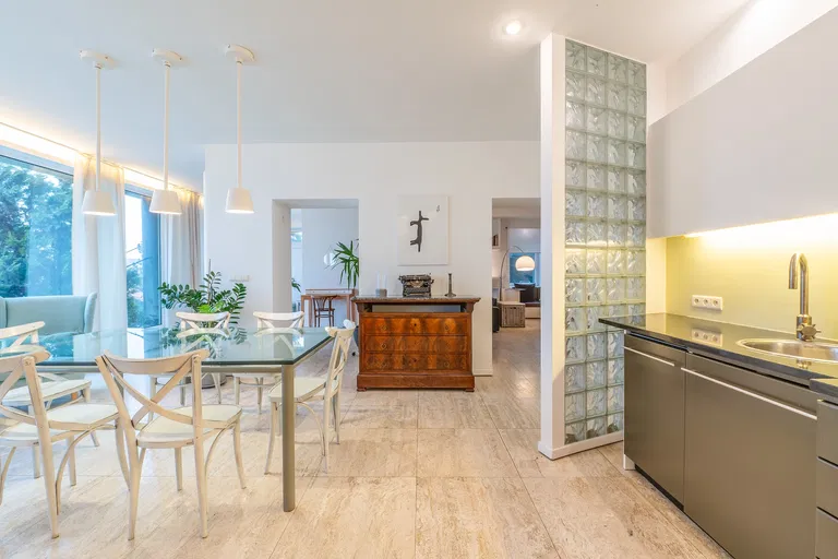 Urbánkova, Staré Mesto - Bratislava I | Rent, Apartment, Two-bedroom (3+1), 155 m²