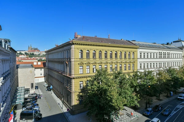 Křižovnická, Staré Město - Praha 1 | Prodej, Byt, 3+1, 90 m²