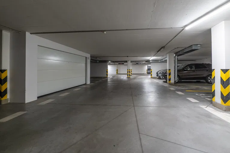 Tomášikova, Nové Mesto - Bratislava III | Predaj, Byt, 2-izbový, 90 m²