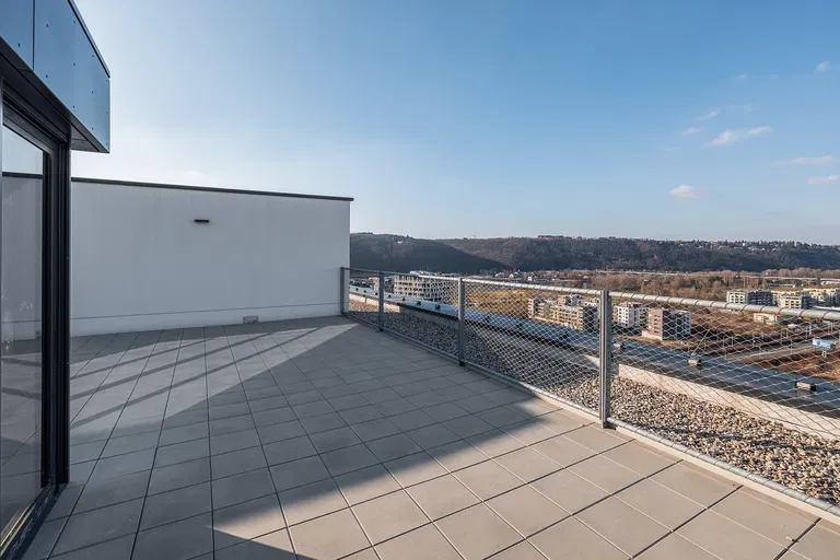 Československého exilu, Modřany - Praha 4 | Predaj, Byt, 4-izbový, 424 m²