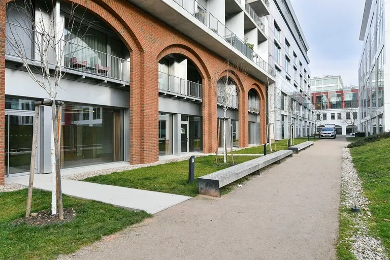 Křižíkova, Karlín - Praha 8 | Predaj, Kancelárie, 892 m²