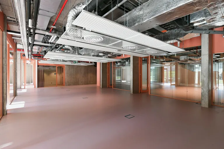 Křižíkova, Karlín - Praha 8 | Predaj, Kancelárie, 892 m²