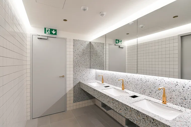 Křižíkova, Karlín - Praha 8 | Predaj, Kancelárie, 892 m²