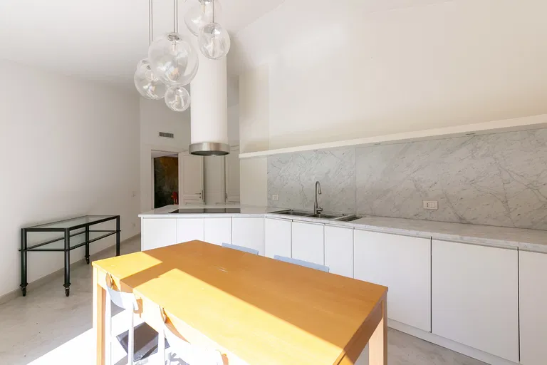 Italy, Veneto - Venice | Sale, House, Three-bedroom (4+kk), 434 m²