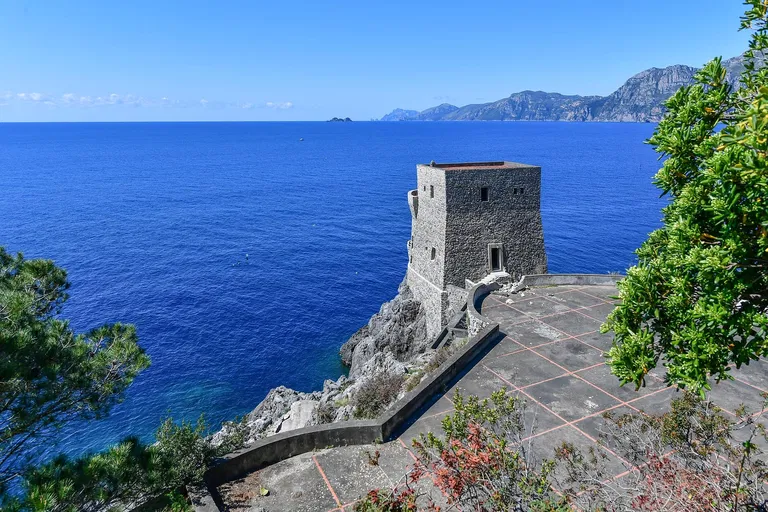 Italy, Amalfi Coast - Salerno | Sale, Historic property, 285 m²