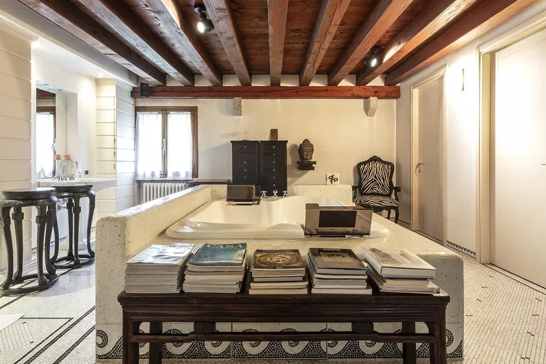 Italy, Veneto - Venice | Sale, Historic property, 1 200 m²