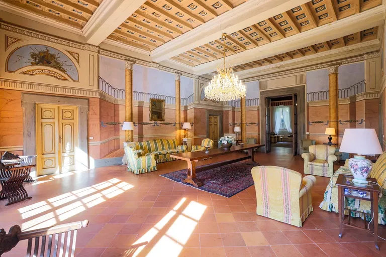 Italy, Tuscany - Lucca | Sale, Historic property, 1 390 m²