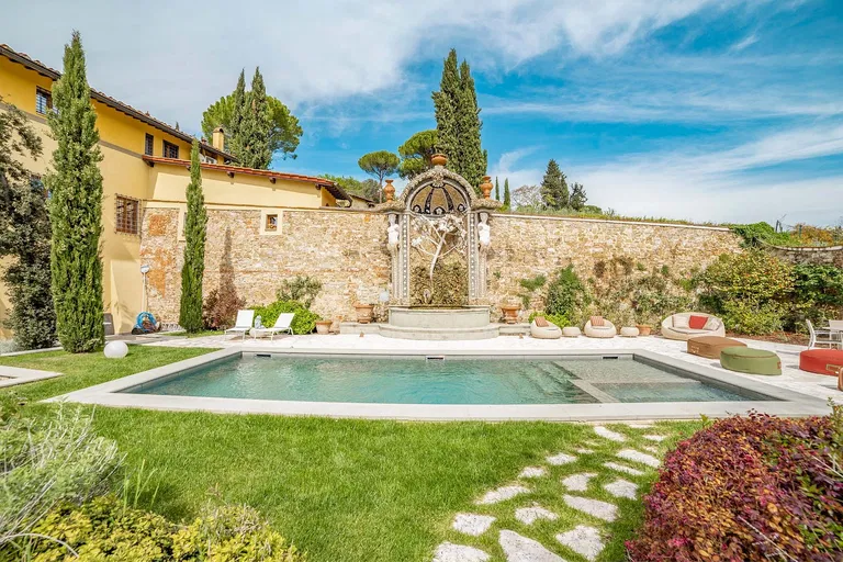 Taliansko, Toskánsko - Florencia | Predaj, Rodinný dom, 6-izbový, 460 m²