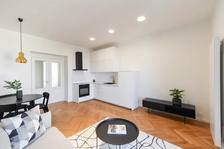 Šlikova, Břevnov - Prague 6 | Rent, Apartment, One-bedroom (2+kk), 52 m²