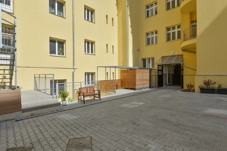 Radhošťská, Žižkov - Praha 3 | Pronájem, Byt, 2+kk, 88 m²