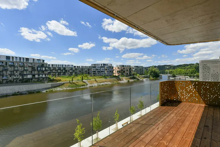 Smrčkova, Libeň - Prague 8 | Rent, Apartment, Three-bedroom (4+kk), 148 m²