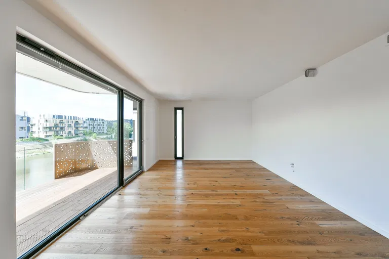 Smrčkova, Libeň - Prague 8 | Rent, Apartment, Three-bedroom (4+kk), 148 m²
