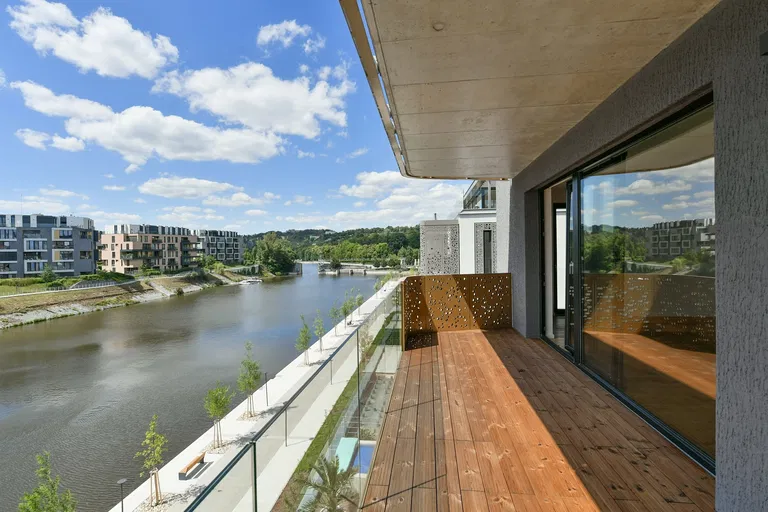 Smrčkova, Libeň - Prague 8 | Rent, Apartment, Three-bedroom (4+kk), 148 m²