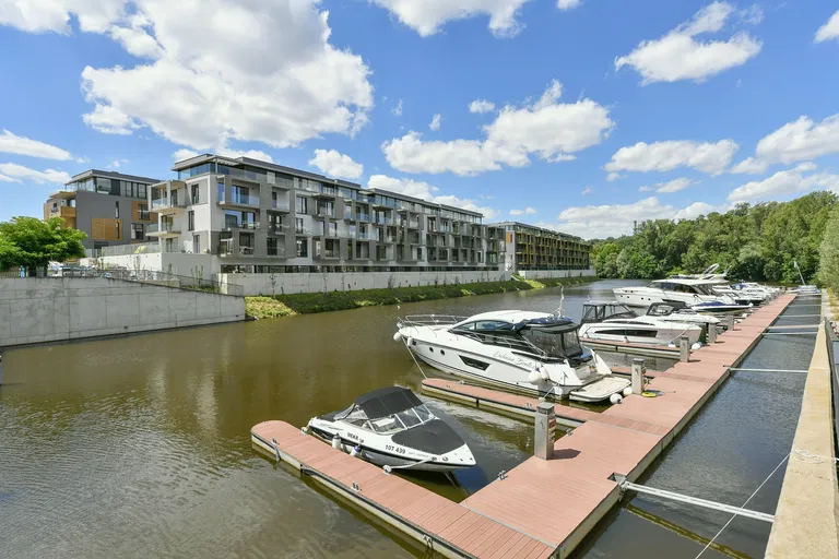 Smrčkova, Libeň - Prague 8 | Rent, Apartment, Three-bedroom (4+kk), 148 m²