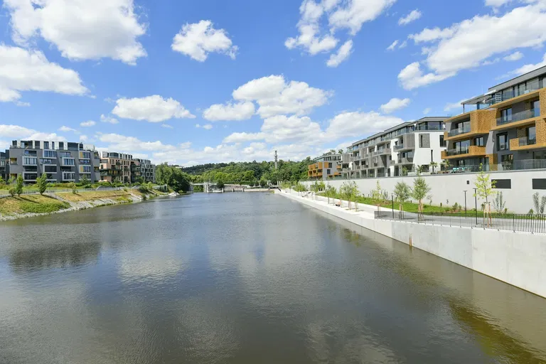 Smrčkova, Libeň - Prague 8 | Rent, Apartment, Three-bedroom (4+kk), 148 m²