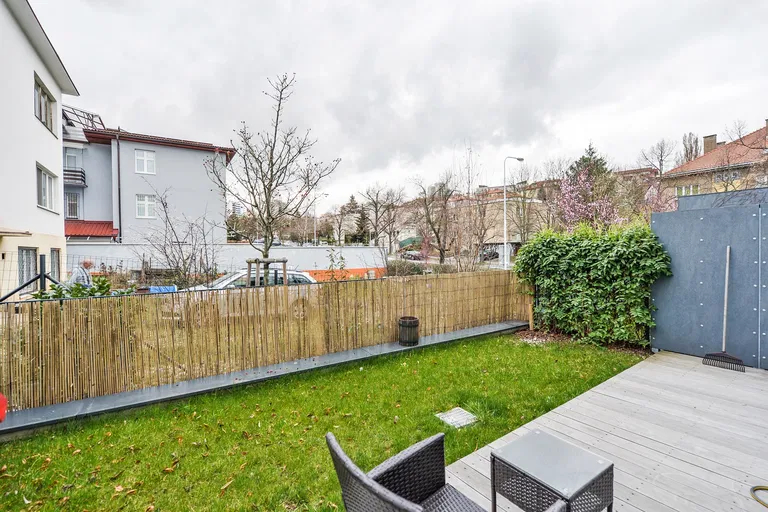 Nad Cihelnou, Podolí - Prague 4 | Rent, Apartment, One-bedroom (2+kk), 70 m²
