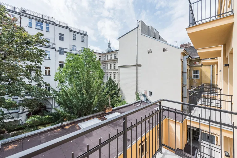 Myslíkova, Nové Město - Praha 2 | Pronájem, Byt, 2+kk, 75 m²