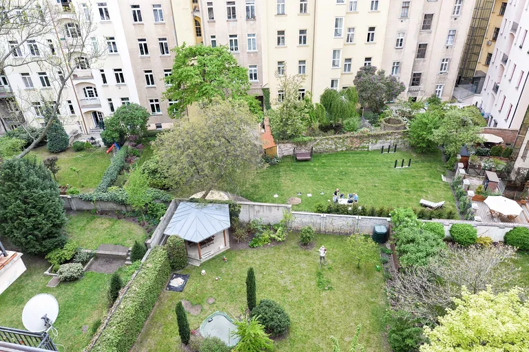 Ovenecká, Bubeneč - Prague 7 | Rent, Apartment, Two-bedroom (3+kk), 133 m²