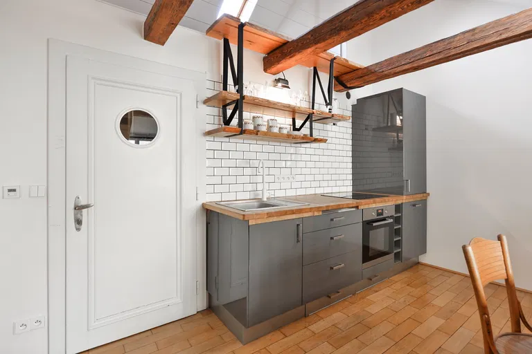 Liliová, Staré Město - Praha 1 | Pronájem, Byt, 1+kk, 73 m²