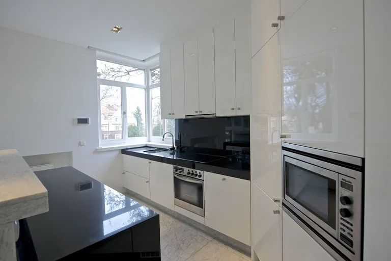 V Tišině, Bubeneč - Prague 6 | Rent, Apartment, Two-bedroom (3+1), 175 m²