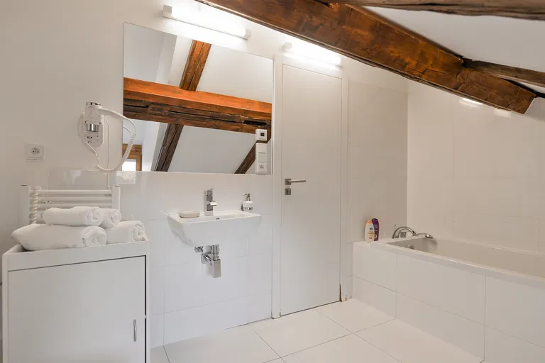 Thunovská, Malá Strana - Prague 1 | Rent, Apartment, One-bedroom (2+kk), 118 m²
