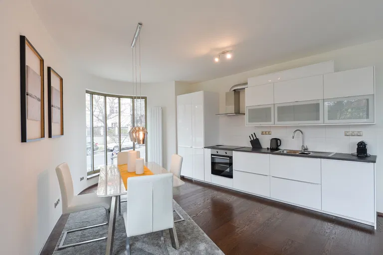 U Okrouhlíku, Smíchov - Praha 5 | Pronájem, Byt, 3+kk, 84 m²