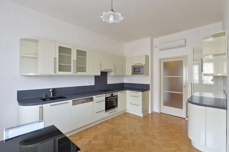 Žitná, Nové Město - Praha 1 | Pronájem, Byt, 3+1, 105 m²