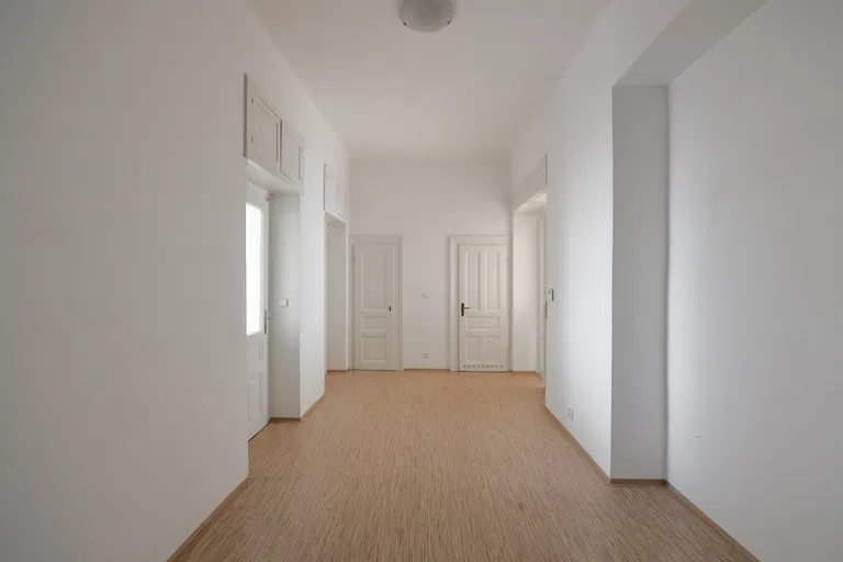 Na Švihance, Vinohrady - Prague 2 | Rent, Apartment, Two-bedroom (3+kk), 100 m²