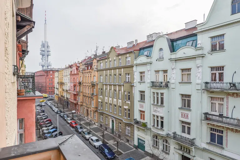 Na Švihance, Vinohrady - Prague 2 | Rent, Apartment, Two-bedroom (3+kk), 100 m²