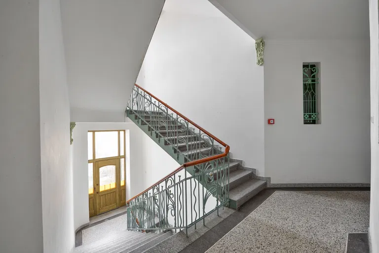 Na Švihance, Vinohrady - Prague 2 | Rent, Apartment, Two-bedroom (3+kk), 100 m²