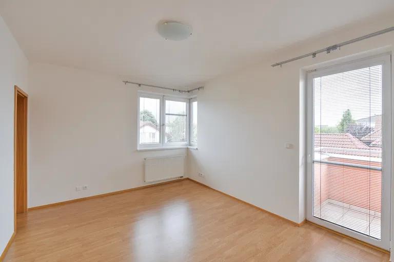 Za Farou, Slivenec - Prague 5 | Rent, House, Four-bedroom (5+kk), 185 m²