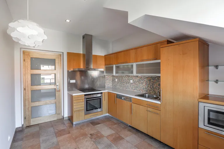 Šmeralova, Bubeneč - Praha 7 | Pronájem, Byt, 4+1, 146 m²