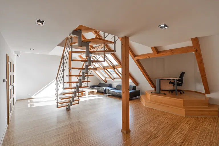 Šmeralova, Bubeneč - Praha 7 | Pronájem, Byt, 4+1, 146 m²