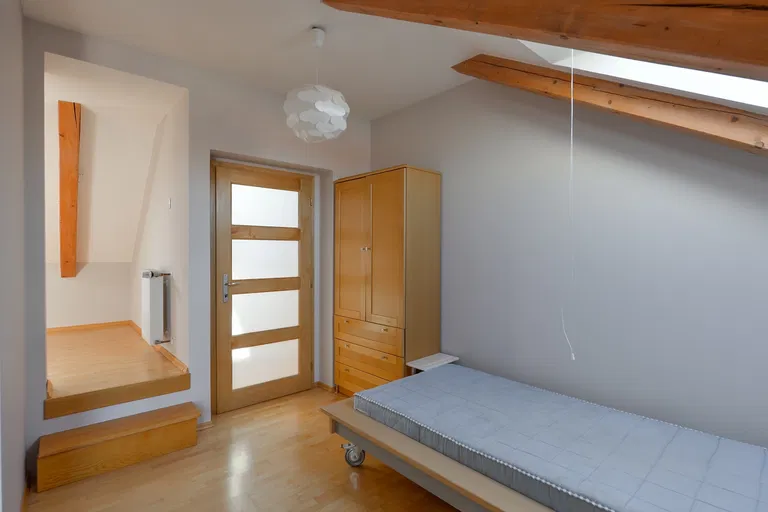 Šmeralova, Bubeneč - Praha 7 | Pronájem, Byt, 4+1, 146 m²
