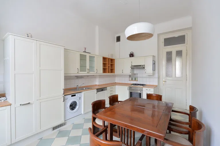 Korunní, Vinohrady - Praha 3 | Pronájem, Byt, 3+1, 112 m²