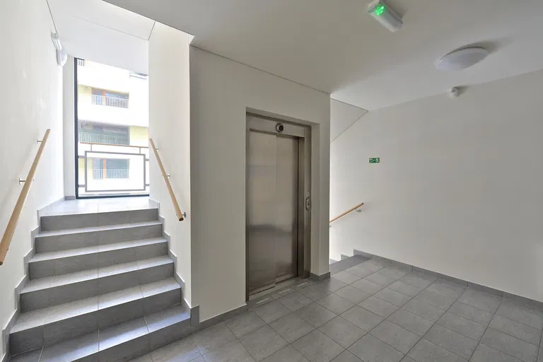 Kurta Konráda, Libeň - Praha 9 | Pronájem, Byt, 3+kk, 81 m²