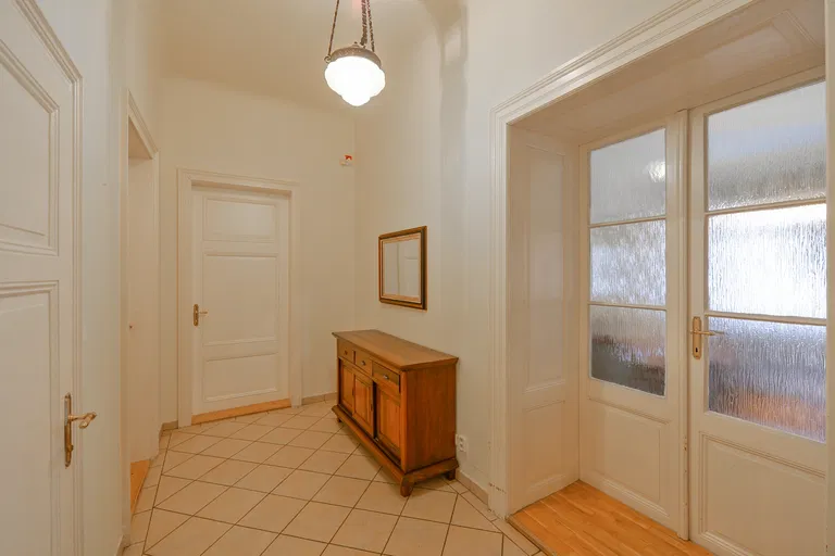 Salmovská, Nové Město - Praha 2 | Pronájem, Byt, 3+1, 98 m²