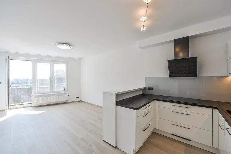 Svitákova, Stodůlky - Praha 5 | Pronájem, Byt, 2+kk, 67 m²