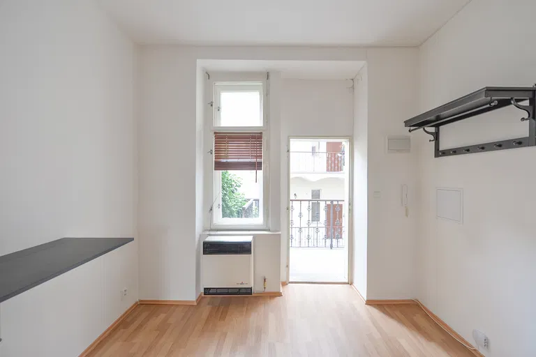 Vratislavova, Vyšehrad - Praha 2 | Pronájem, Byt, 1+kk, 37 m²