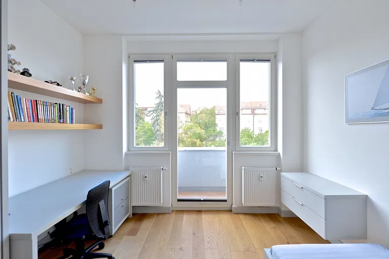 Ruská, Vršovice - Prague 10 | Sale, Apartment, Three-bedroom (4+kk), 109 m²